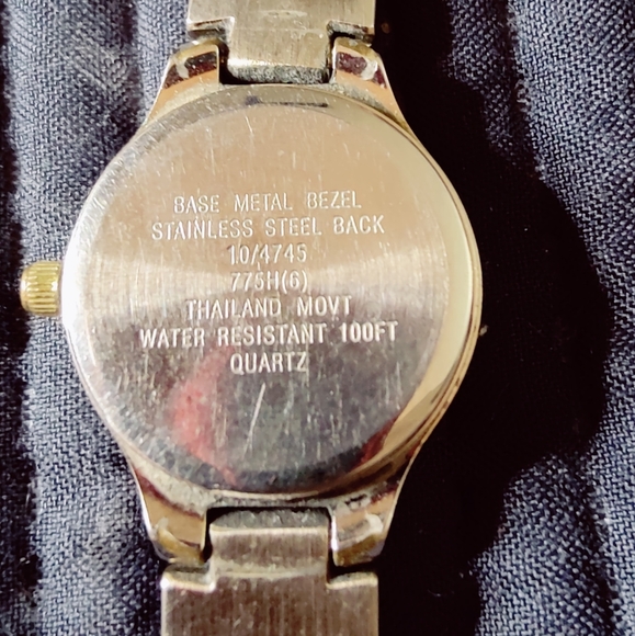 Anne Klein watch - Picture 4 of 6